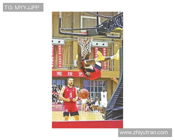 姚明盛情款待宾客举办晚宴共享篮球盛事与人生精彩瞬间