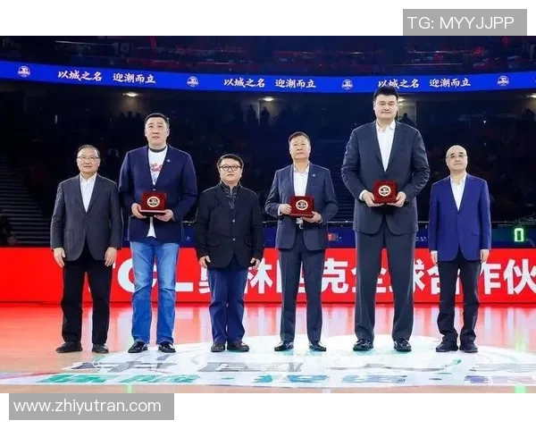 姚明与马布里助理携手共创篮球新篇章助力中国篮球发展