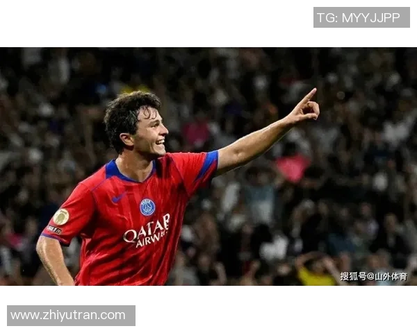 意甲精彩对决曼联逆转巴黎圣日耳曼上演帽子戏法引爆全场激情