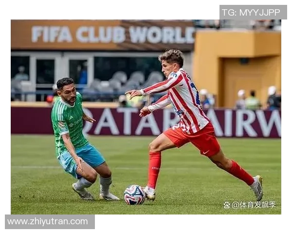 中超精彩对决巴黎圣日耳曼与尤文图斯战平引发全场热烈反响