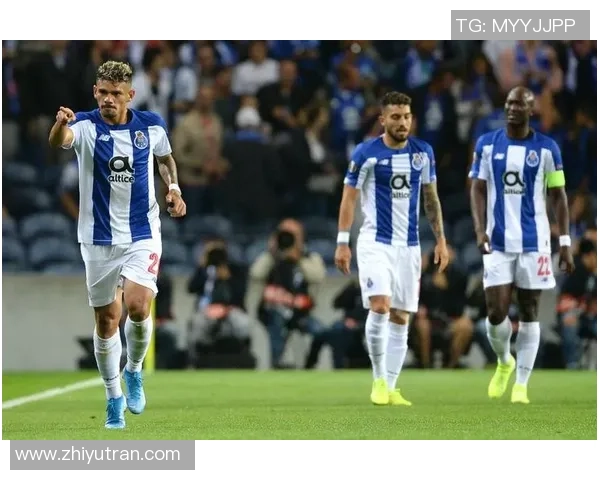 意甲激战:本菲卡大胜巴黎圣日耳曼红牌事件引发全场热议与数据分析