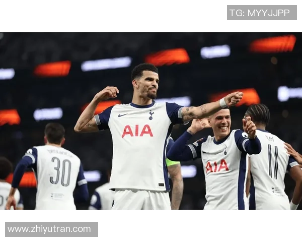 欧冠大战曼联逆转热刺6-2绝杀瞬间引发全场狂欢解析