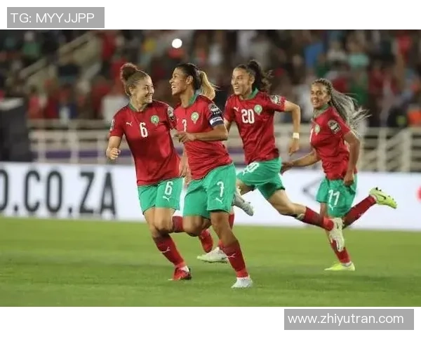 欧冠焦点战：拜仁与多特蒙德1比1平局乌龙球成比赛转折点解析